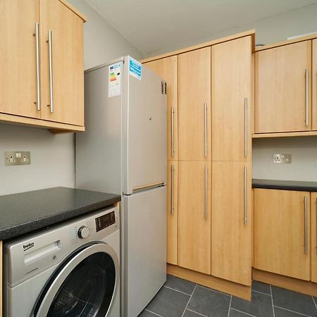 Stunning 5 Bed House In Chapel Allerton, Sleeps 9 Leeds  Eksteriør bilde