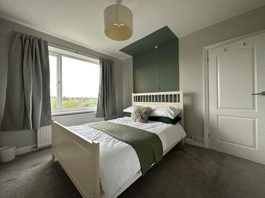 Stunning 5 Bed House In Chapel Allerton, Sleeps 9 Leeds  Eksteriør bilde