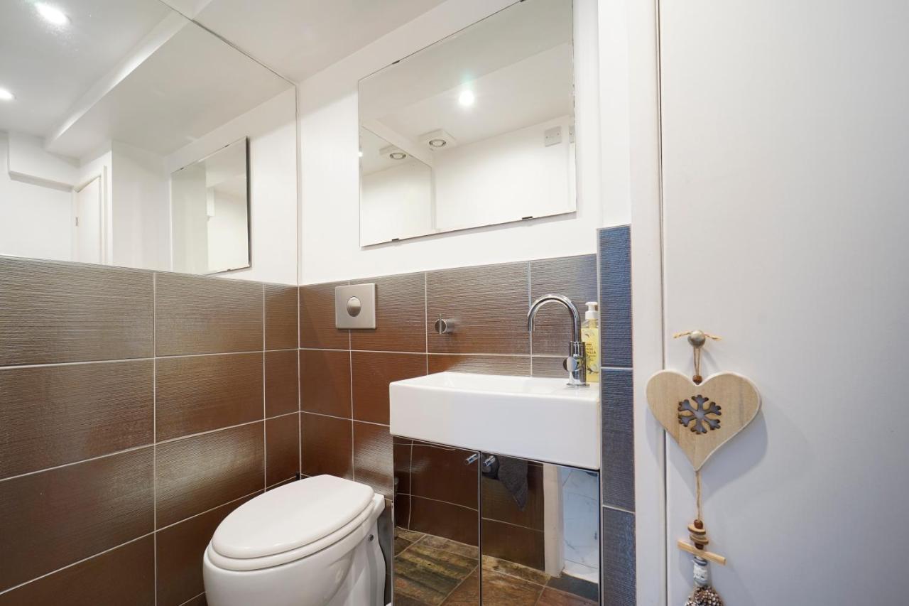 Stunning 5 Bed House In Chapel Allerton, Sleeps 9 Leeds  Eksteriør bilde