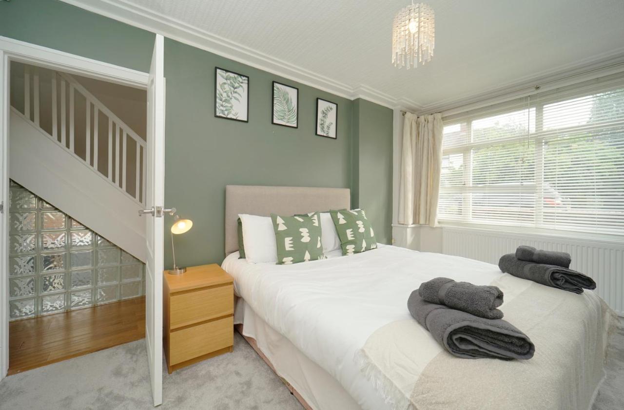 Stunning 5 Bed House In Chapel Allerton, Sleeps 9 Leeds  Eksteriør bilde